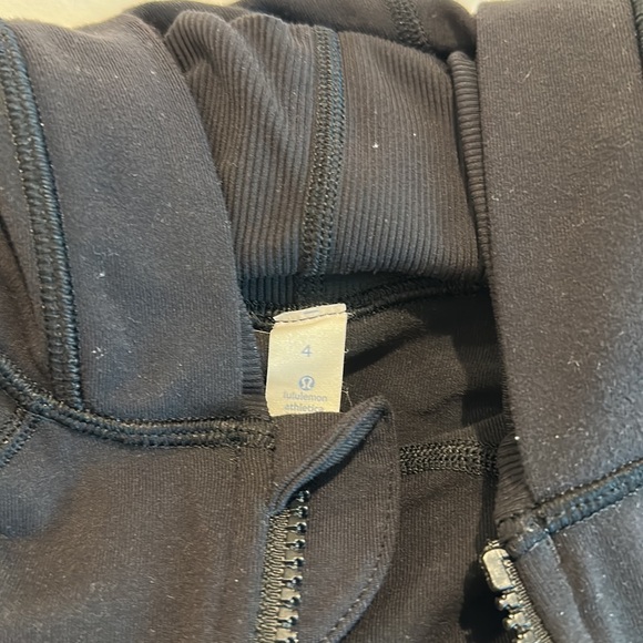Lululemon Zip Up Hooded Sweater in Black Size 4 - Picture 4 of 5